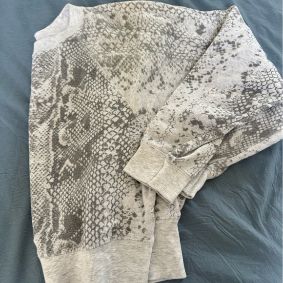 Ocean drive snake skin sweatshirt L - Picture 4 of 4